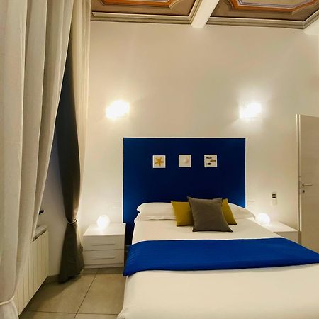 Alla Casa Rosa Al Mare, Central Seafront Stay With Free Private Garage, Air Conditionig, Wi-Fi, Ideal Choice For A Relaxing And Exciting Coastal Escape Rapallo Exteriér fotografie