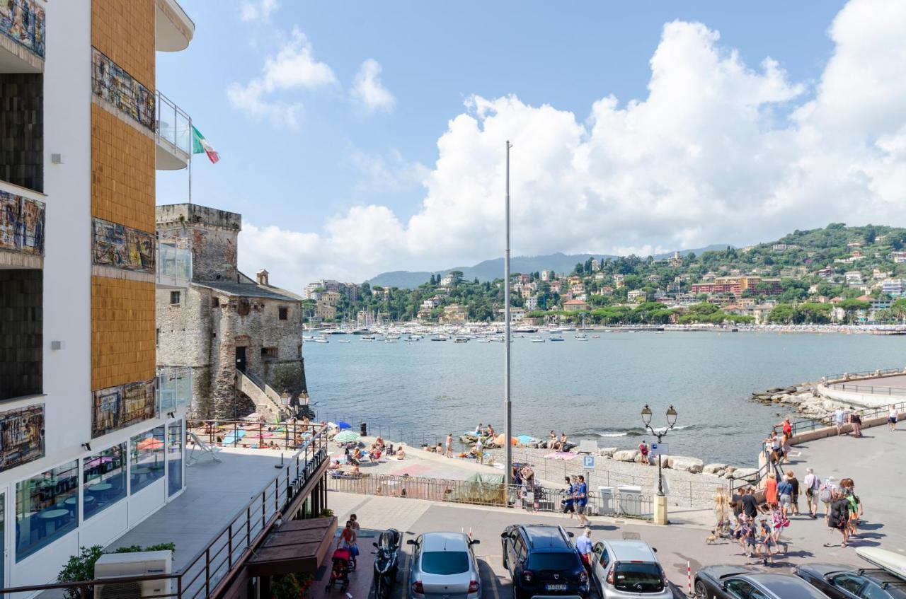 Alla Casa Rosa Al Mare, Central Seafront Stay With Free Private Garage, Air Conditionig, Wi-Fi, Ideal Choice For A Relaxing And Exciting Coastal Escape Rapallo Exteriér fotografie
