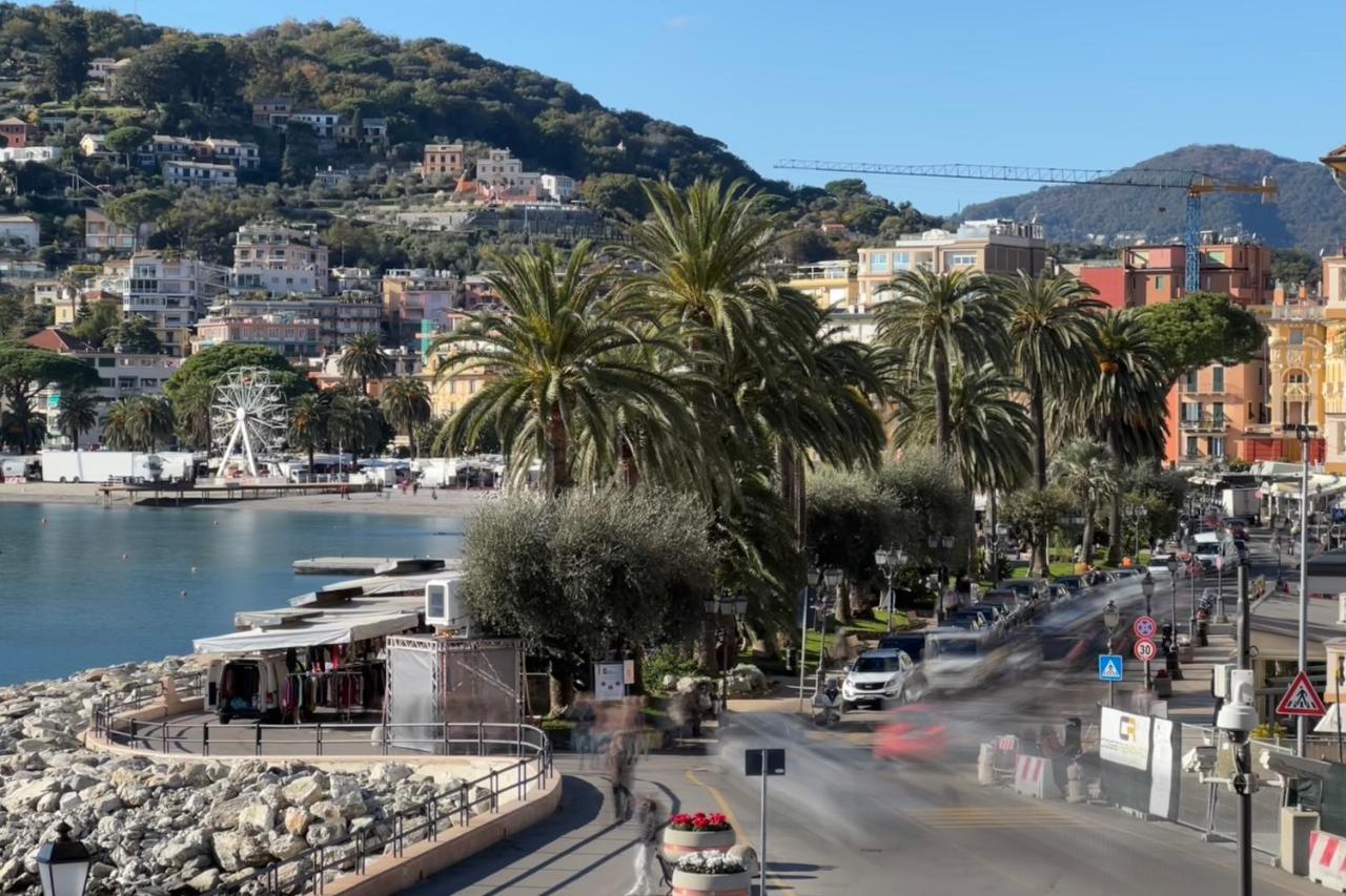 Alla Casa Rosa Al Mare, Central Seafront Stay With Free Private Garage, Air Conditionig, Wi-Fi, Ideal Choice For A Relaxing And Exciting Coastal Escape Rapallo Exteriér fotografie
