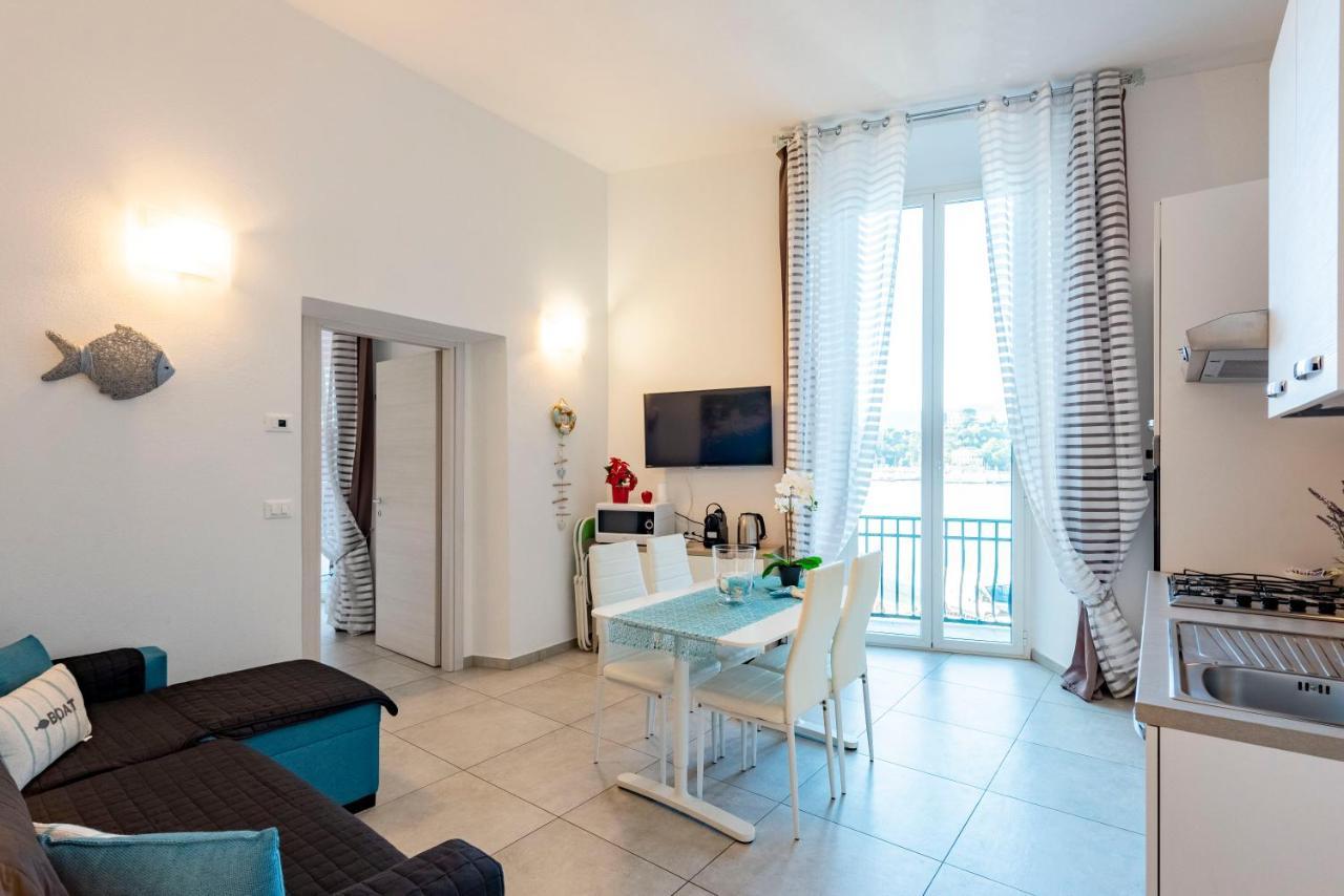 Alla Casa Rosa Al Mare, Central Seafront Stay With Free Private Garage, Air Conditionig, Wi-Fi, Ideal Choice For A Relaxing And Exciting Coastal Escape Rapallo Exteriér fotografie