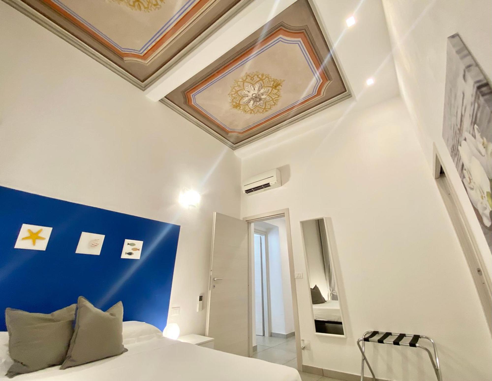 Alla Casa Rosa Al Mare, Central Seafront Stay With Free Private Garage, Air Conditionig, Wi-Fi, Ideal Choice For A Relaxing And Exciting Coastal Escape Rapallo Exteriér fotografie