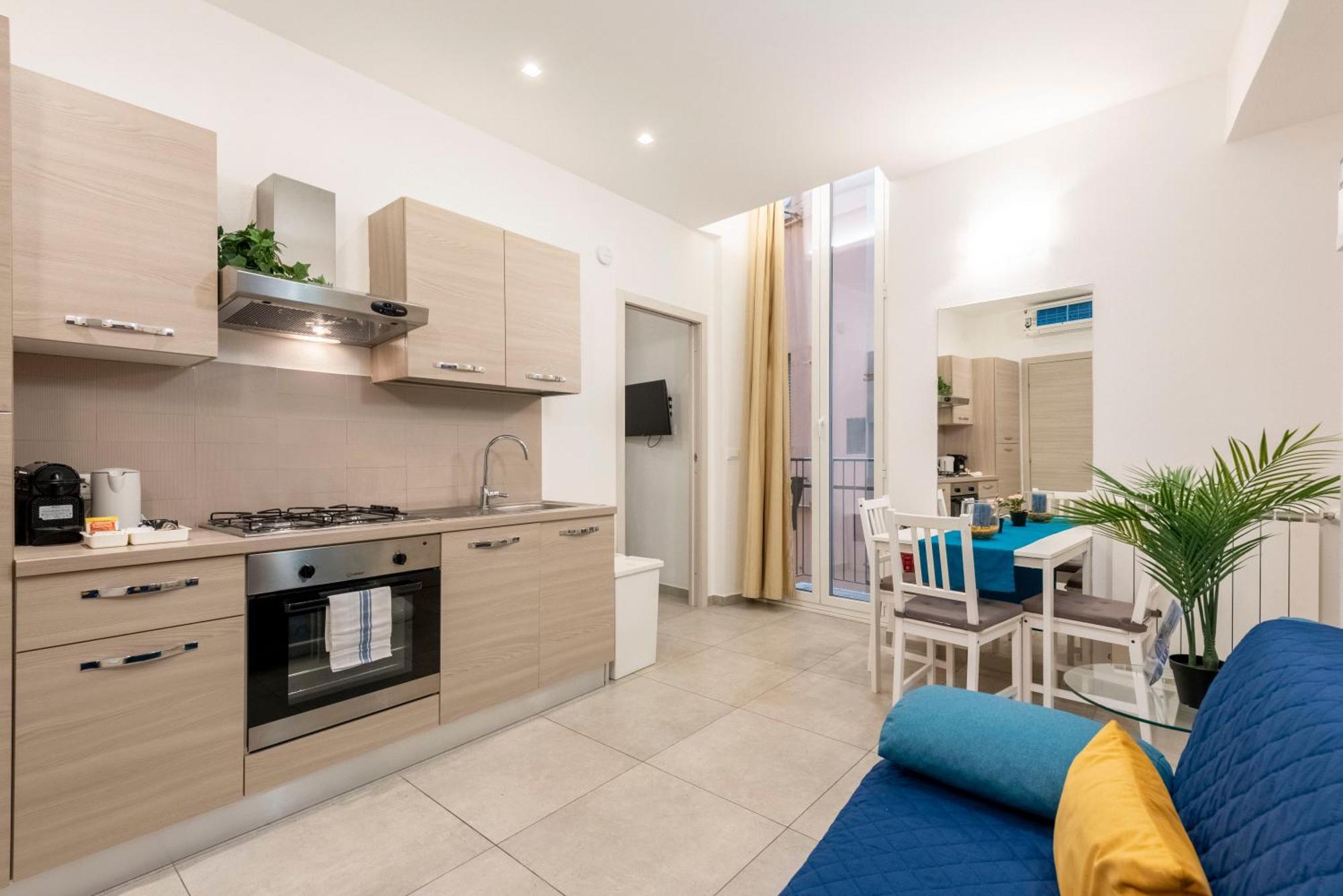 Alla Casa Rosa Al Mare, Central Seafront Stay With Free Private Garage, Air Conditionig, Wi-Fi, Ideal Choice For A Relaxing And Exciting Coastal Escape Rapallo Exteriér fotografie