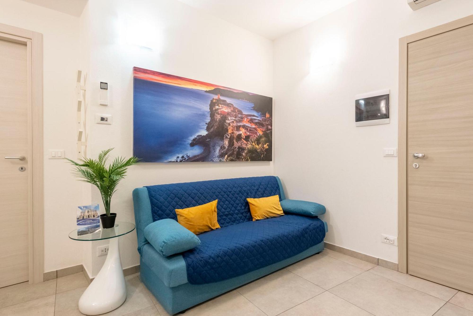 Alla Casa Rosa Al Mare, Central Seafront Stay With Free Private Garage, Air Conditionig, Wi-Fi, Ideal Choice For A Relaxing And Exciting Coastal Escape Rapallo Exteriér fotografie